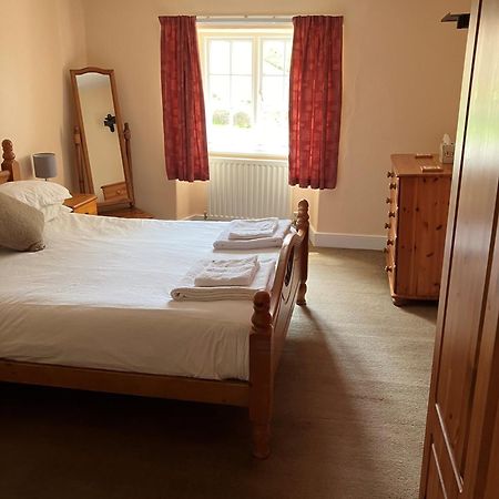 Farmer Bob'S Farmhouse Barnstaple Extérieur photo