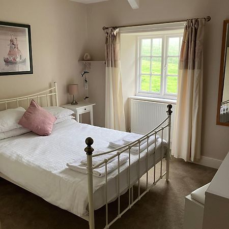 Farmer Bob'S Farmhouse Barnstaple Extérieur photo