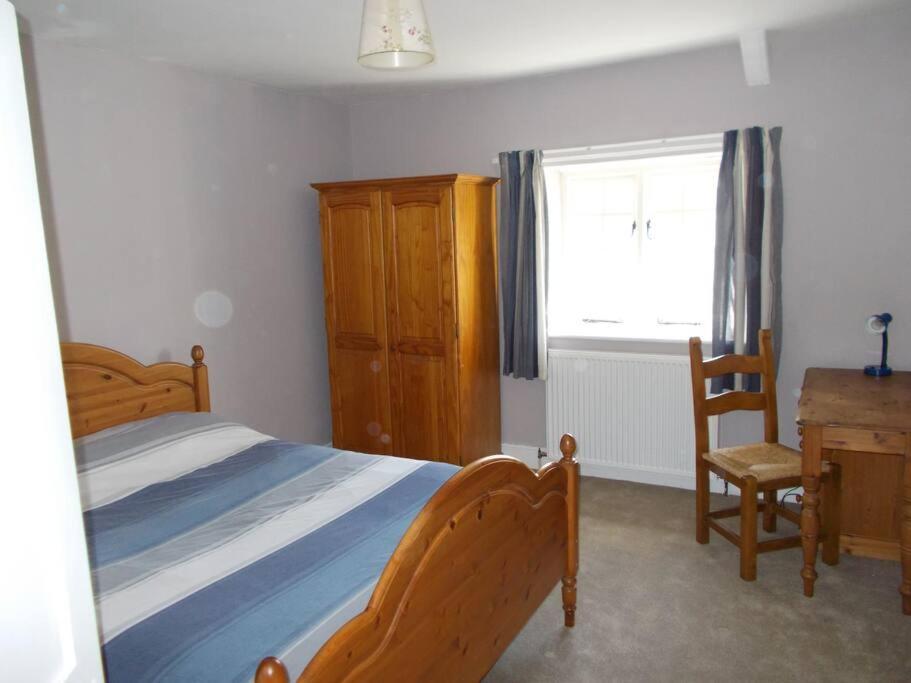 Farmer Bob'S Farmhouse Barnstaple Extérieur photo